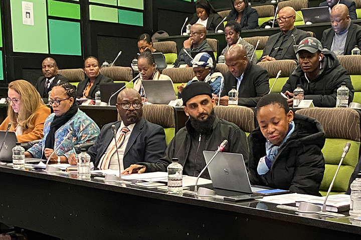 Deputy minister calls - Teaser.jpg